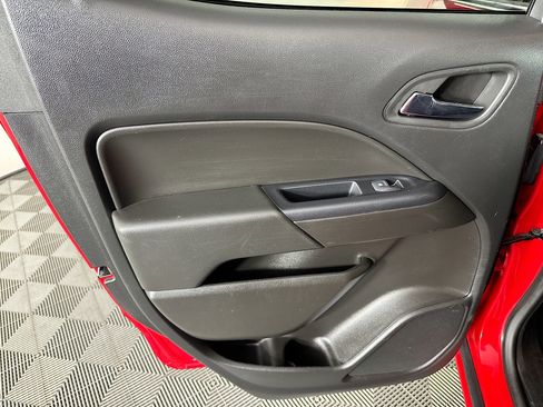 Used 2020 Chevrolet Colorado LT image 24