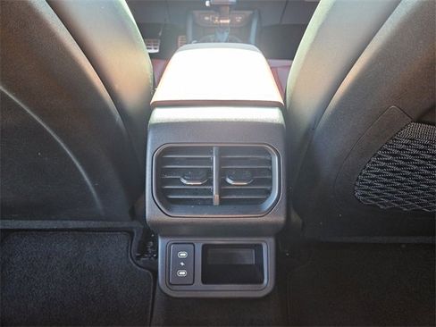 Used 2025 Kia K4 GT-Line Turbo image 10