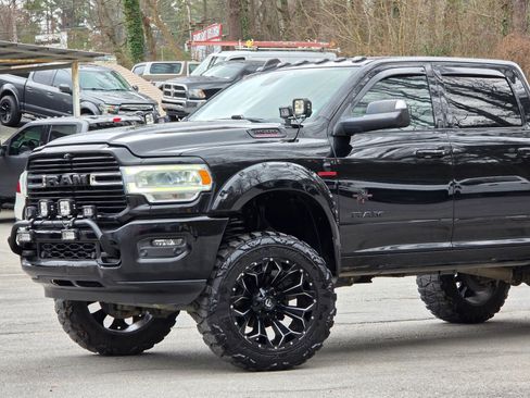 Used 2020 RAM 2500 Big Horn w/ Level 2 Equipment Group image 2