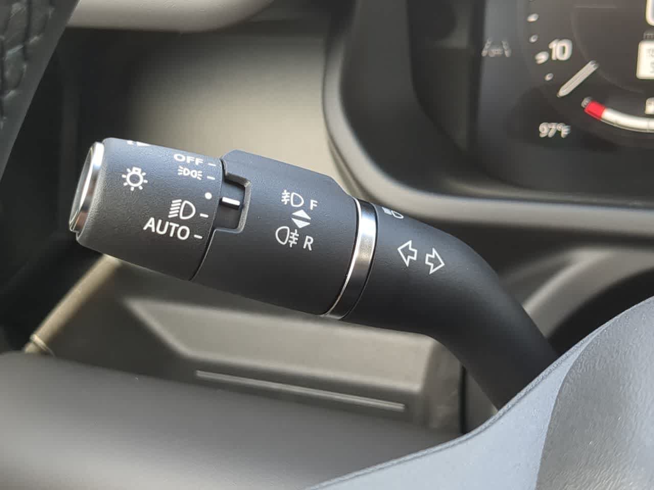 New 2026 Land Rover Defender 110 X-Dynamic SE AWD/4WD image 29