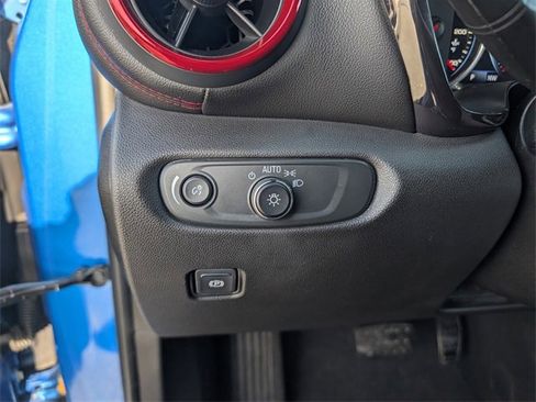 Used 2020 Chevrolet Blazer RS image 18