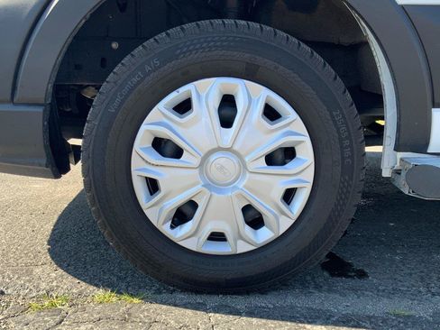 Used 2024 Ford Transit 250 Low Roof w/ Exterior Upgrade Package RWD image 25