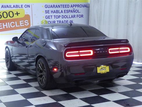 Used 2015 Dodge Challenger SRT Hellcat image 4