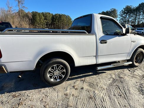 Used 2001 Ford F150 2WD Regular Cab image 8