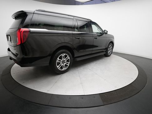 Used 2025 Ford Expedition Max Active image 38