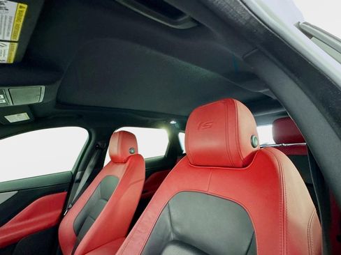 Used 2017 Jaguar F-PACE S image 15