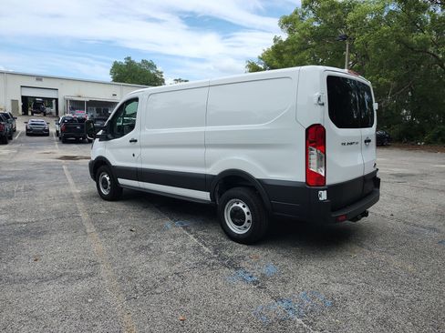 Used 2024 Ford Transit 250 Low Roof image 3