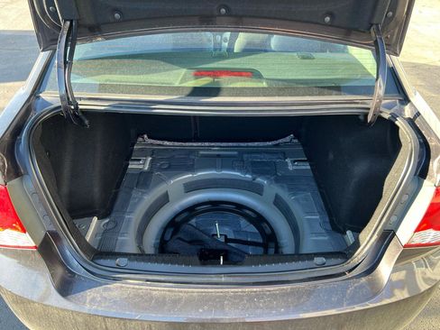 Used 2016 Chevrolet Cruze LT image 11