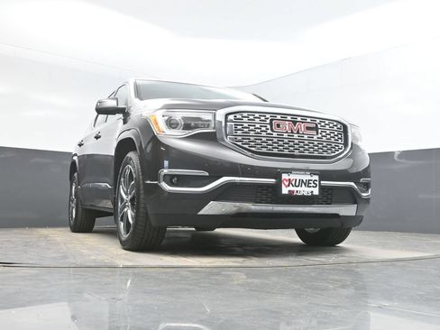 Used 2018 GMC Acadia Denali w/ Technology Package AWD/4WD image 37