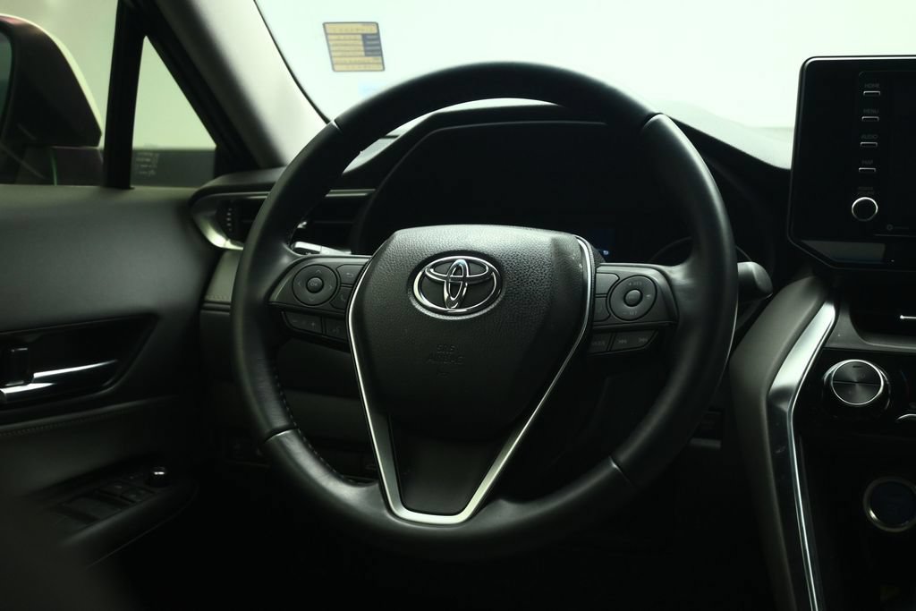 Used 2022 Toyota Venza LE AWD/4WD image 39