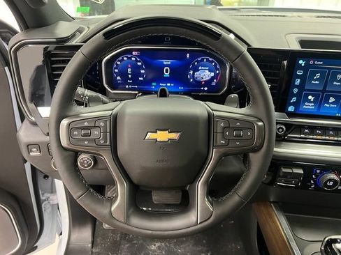 New 2026 Chevrolet Silverado 1500 High Country AWD/4WD image 7