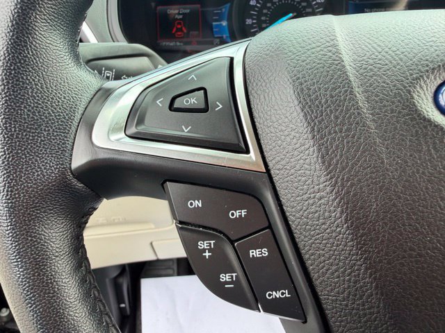 Used 2023 Ford Edge Titanium w/ Cargo Accessory Package AWD/4WD image 21