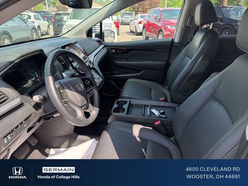 Used 2023 Honda Odyssey Touring image 14
