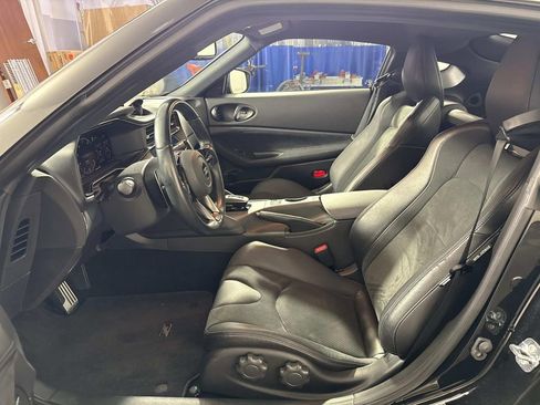 Used 2024 Nissan Z Performance w/ Floor Mat Package image 29