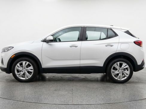 Used 2025 Buick Encore GX Preferred AWD/4WD image 5