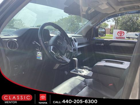 Used 2021 Toyota Tundra Platinum AWD/4WD image 3
