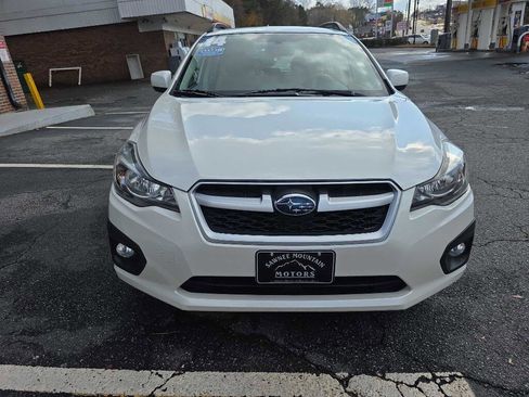 Used 2014 Subaru Impreza 2.0i Sport Premium image 8