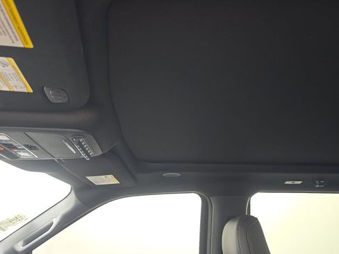 Used 2025 Ford F150 Raptor AWD/4WD image 13