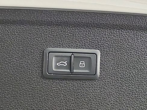 Certified 2023 Audi Q5 2.0T Premium Plus image 21