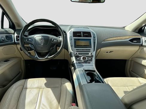 Used 2017 Lincoln MKZ Reserve FWD image 28