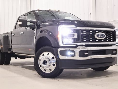 Certified 2023 Ford F450 King Ranch w/ Chrome Package image 45