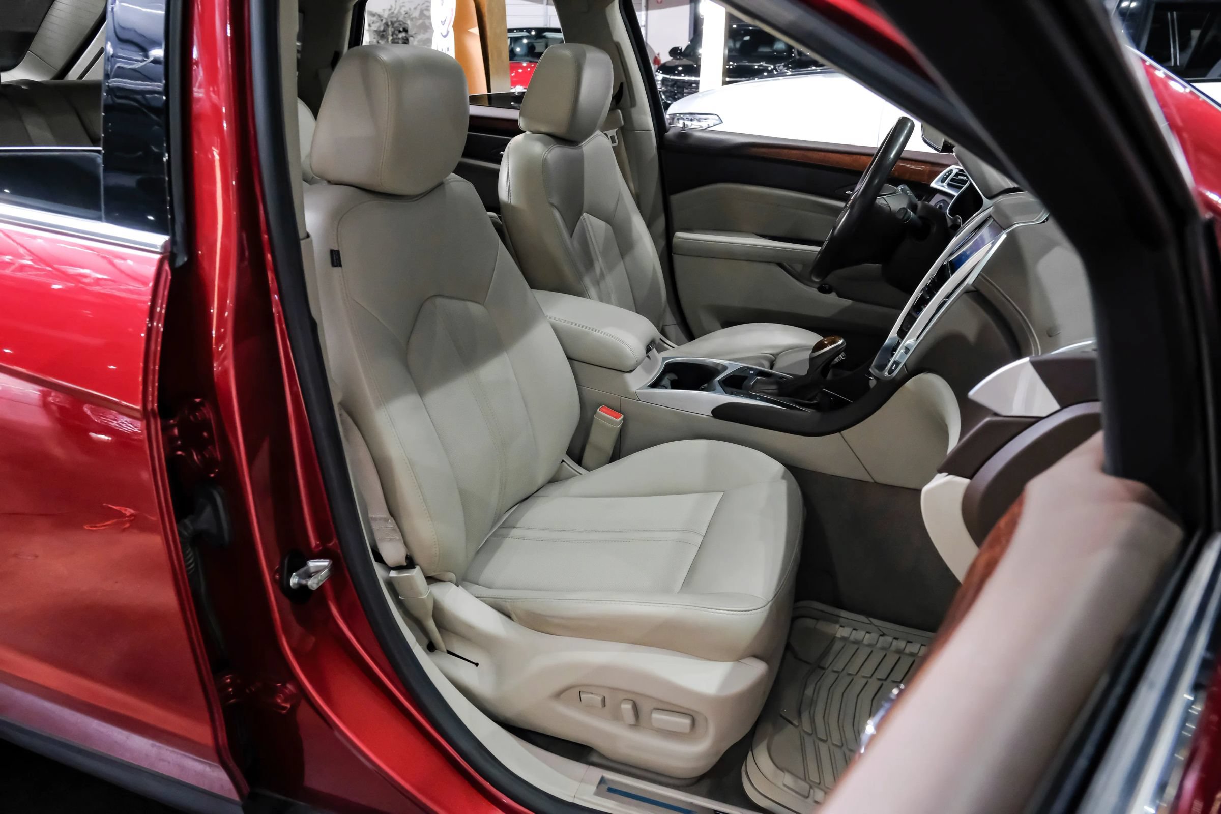 Used 2016 Cadillac SRX Luxury FWD image 38