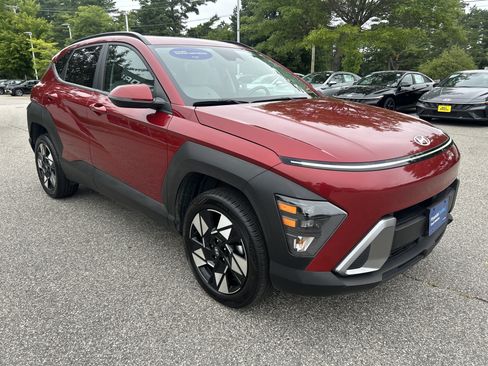 Certified 2025 Hyundai Kona SEL AWD/4WD image 3