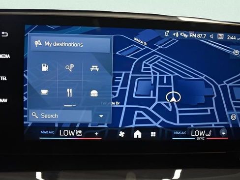 Used 2026 BMW X1 xDrive28i w/ Convenience Package image 11