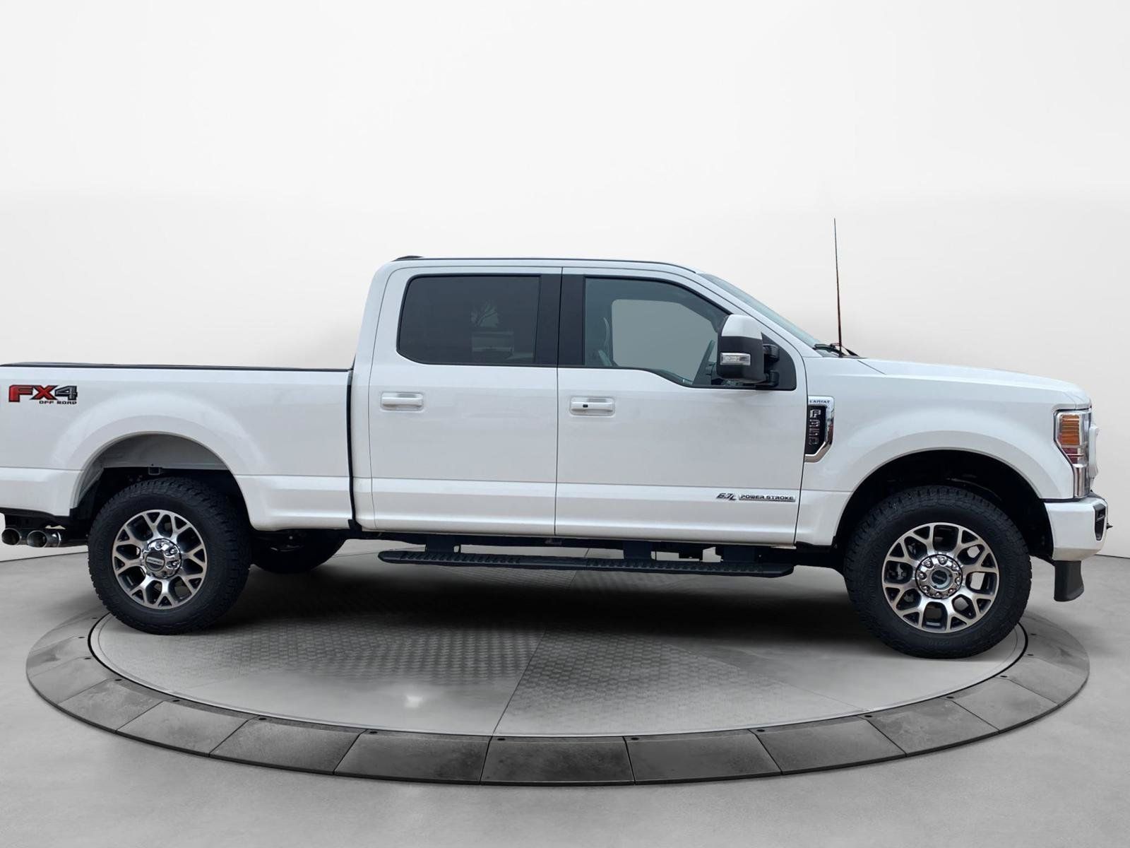 Used 2022 Ford F350 Lariat w/ Lariat Ultimate Package AWD/4WD image 4