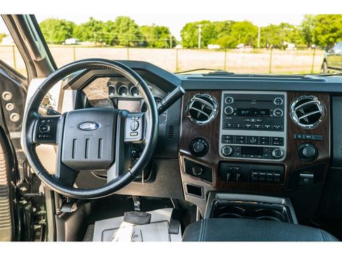 Used 2011 Ford F350 Lariat w/ Lariat Interior Pkg AWD/4WD image 21
