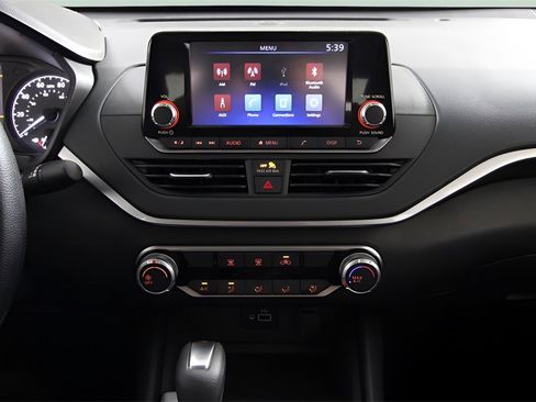 Certified 2024 Nissan Altima 2.5 S image 24