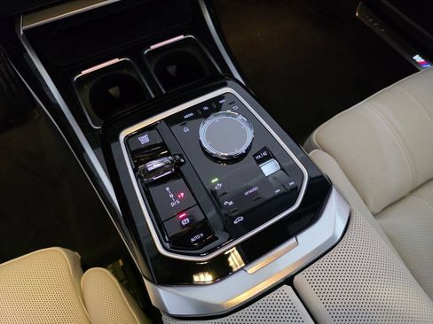 New 2026 BMW 740i xDrive AWD/4WD image 16