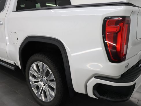Used 2022 GMC Sierra 1500 Denali w/ Denali Premium Package AWD/4WD image 34