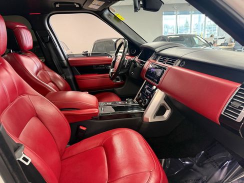 Used 2018 Land Rover Range Rover Autobiography image 25