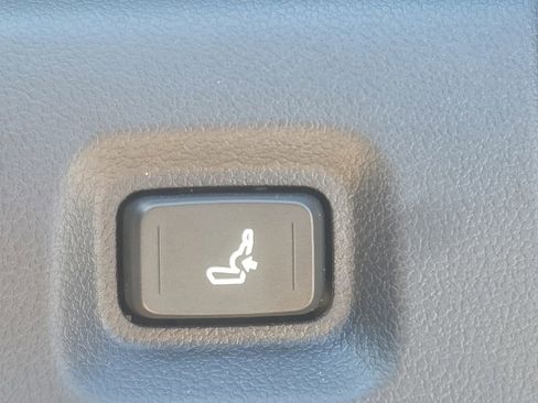 New 2026 Toyota Tacoma SR image 18