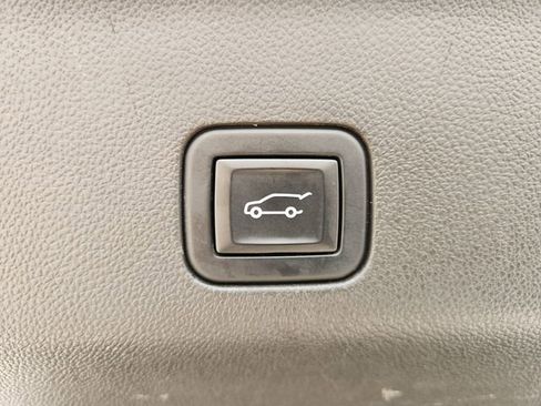 Used 2023 Chevrolet Tahoe High Country AWD/4WD image 37