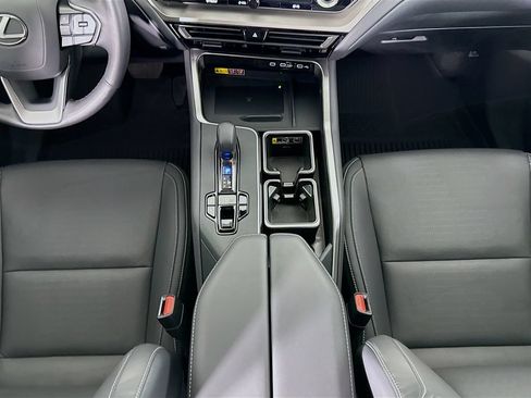 Certified 2026 Lexus TX 350 AWD w/ Convenience Package image 16