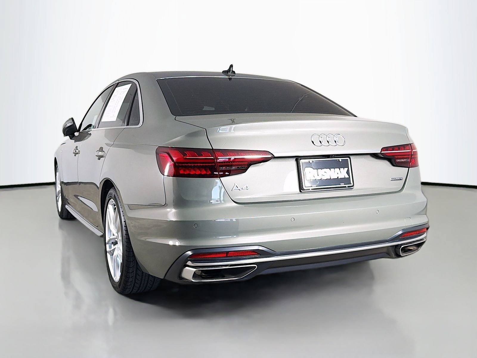 Used 2023 Audi A4 2.0T Premium Plus AWD/4WD image 5