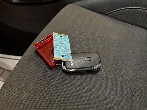 Certified 2023 Kia Seltos Nightfall Edition image 32