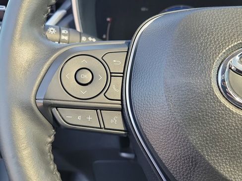 Used 2024 Toyota Corolla Cross XLE w/ Convenience Package image 25