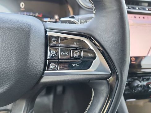 Used 2022 Jeep Grand Cherokee Limited AWD/4WD image 22