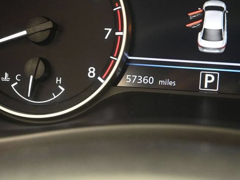 Used 2024 Nissan Sentra SV FWD image 25