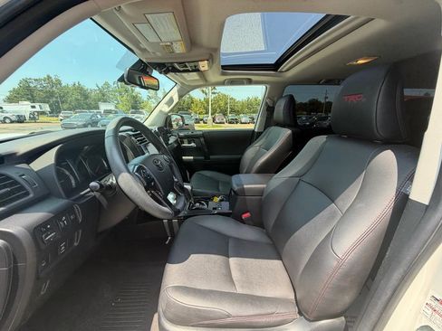 Used 2020 Toyota 4Runner TRD Off-Road Premium w/ TRD Performance Package AWD/4WD image 9
