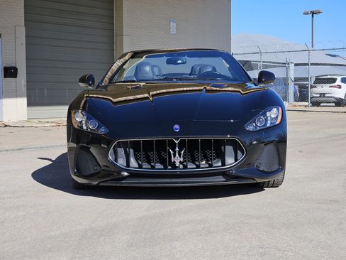 Used 2019 Maserati GranTurismo MC image 6