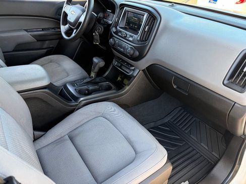 Used 2019 Chevrolet Colorado W/T w/ WT Convenience Package RWD image 13