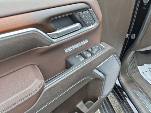 Certified 2025 GMC Sierra 1500 Denali AWD/4WD image 24