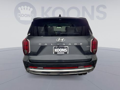 Used 2023 Hyundai Palisade Calligraphy image 5