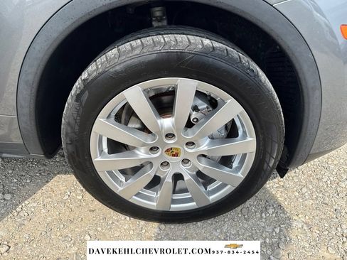 Used 2016 Porsche Cayenne S AWD/4WD image 41
