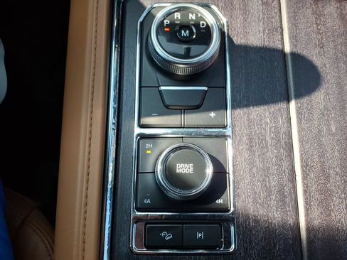 Used 2023 Ford Expedition Max Platinum AWD/4WD image 16