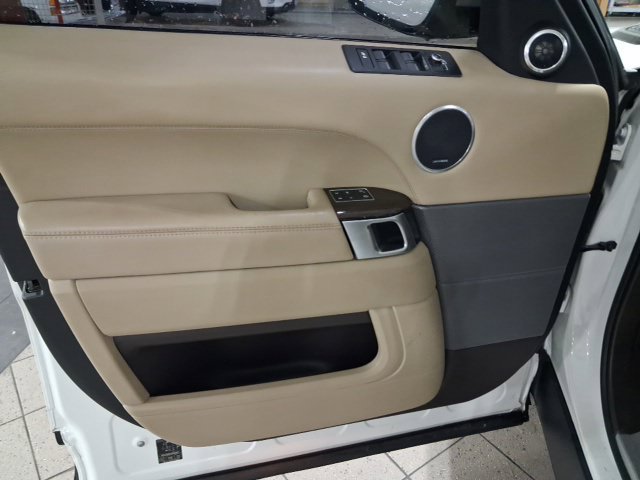 Used 2017 Land Rover Range Rover Sport HSE AWD/4WD image 26